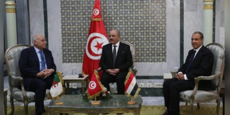 تونس تستضيف جتماع آلية التشاور الثلاثي حول ليبيا