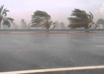 طقس اليوم..رياح قوية..أمطار وانخفاض في درجات الحرارة