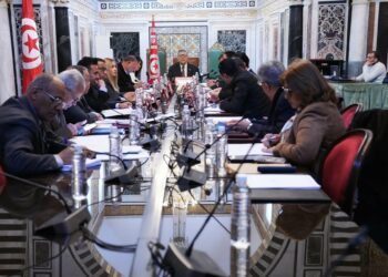 مكتب البرلمان يقرر عقد جلسات عامة مع عدد من أعضاء الحكومة وإحالة 234 سؤالا كتابيا