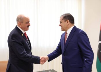 رئيس حكومة الوحدة الوطنية الليبية يستقبل وزير الخارجية التونسي