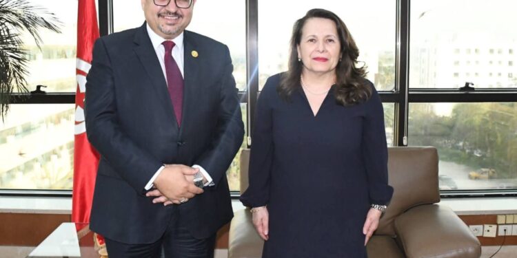 وزيرة الصناعة تستقبل المدير التنفيذي لمركز التميز الإفريقي للأسواق الشاملة (AIMEC)