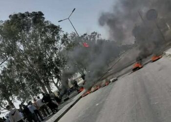 أهالي سيدي الهاني يحتجون ويعمدون لاغلاق طريق وطنية!؟