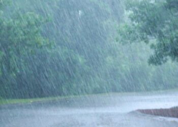 تقلبات جوية منتظرة: أمطار غزيرة و”تبروري” على هذه الجهات