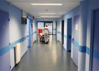 غريب/ براكاج لمسنة داخل مستشفى(صورة)