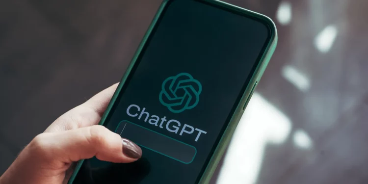 كيف تعرف ما يعرفه “تشات جي بي تي” عنك؟
