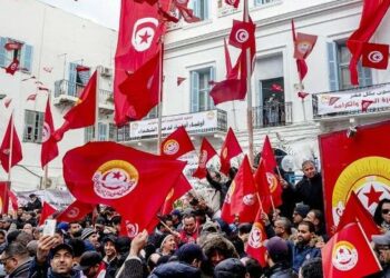 اتحاد الشغل يدعو إلى تجمّع عمّالي في عيد الشغل