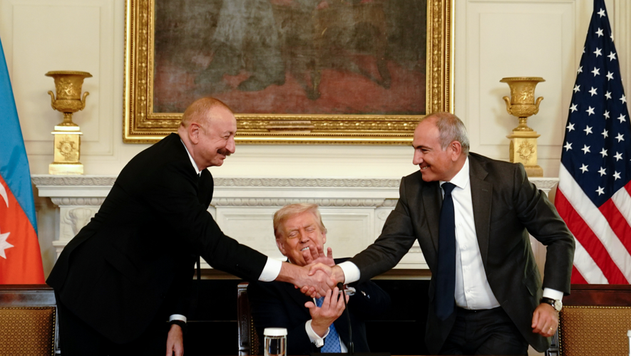 Guerre Arménie-Azerbaïdjan : un accord de paix "historique" parrainé par Donald Trump après 35 ans de conflit