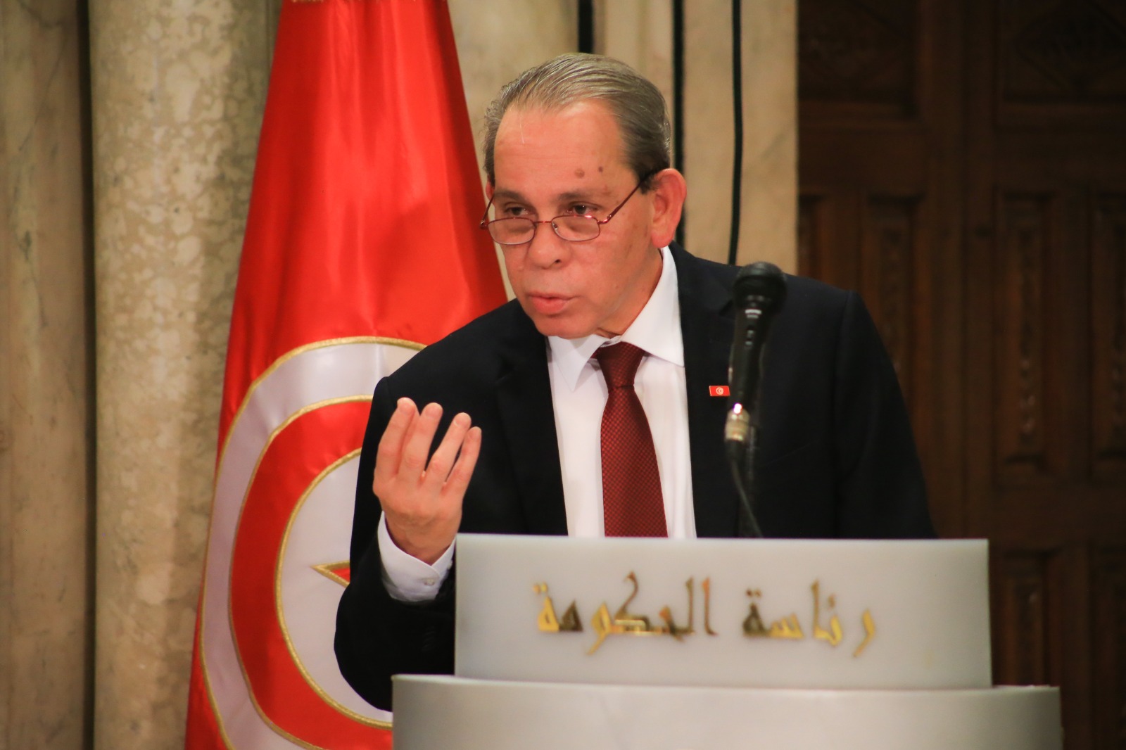 Ahmed Hachani évoque en français les défis liés au changement climatique