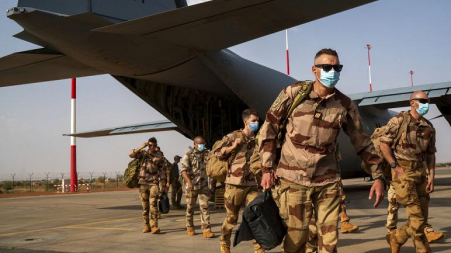 La France et ses alliés se retirent militairement du Mali