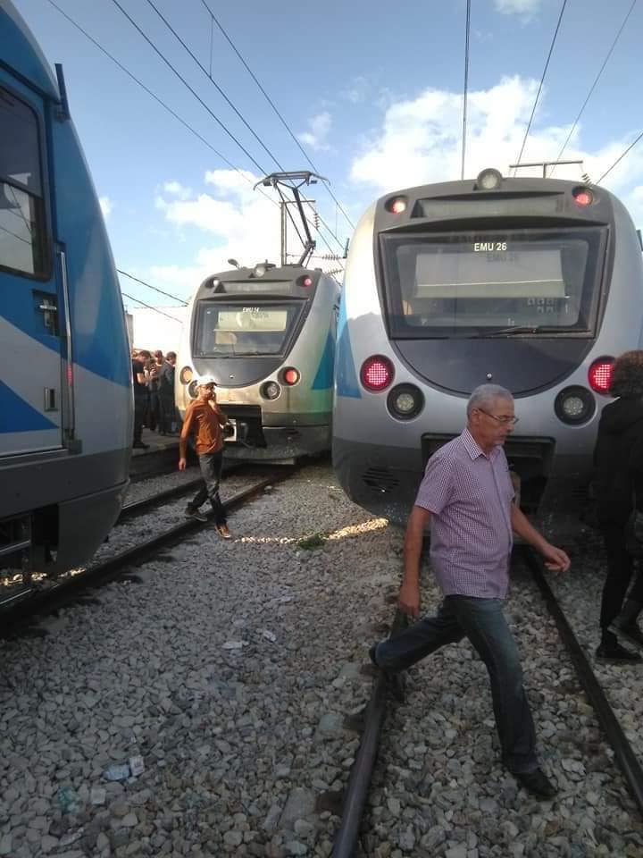 Banlieue-sud : Des milliers de passagers pris en otage à la gare de Radès