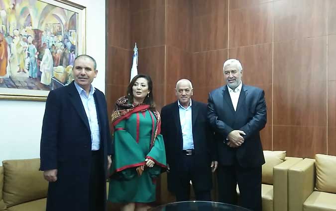 Bouchamoui entourée de Houcine Abbassi,  Noureddine Tabboubi et Abdelmajid Ezzar 