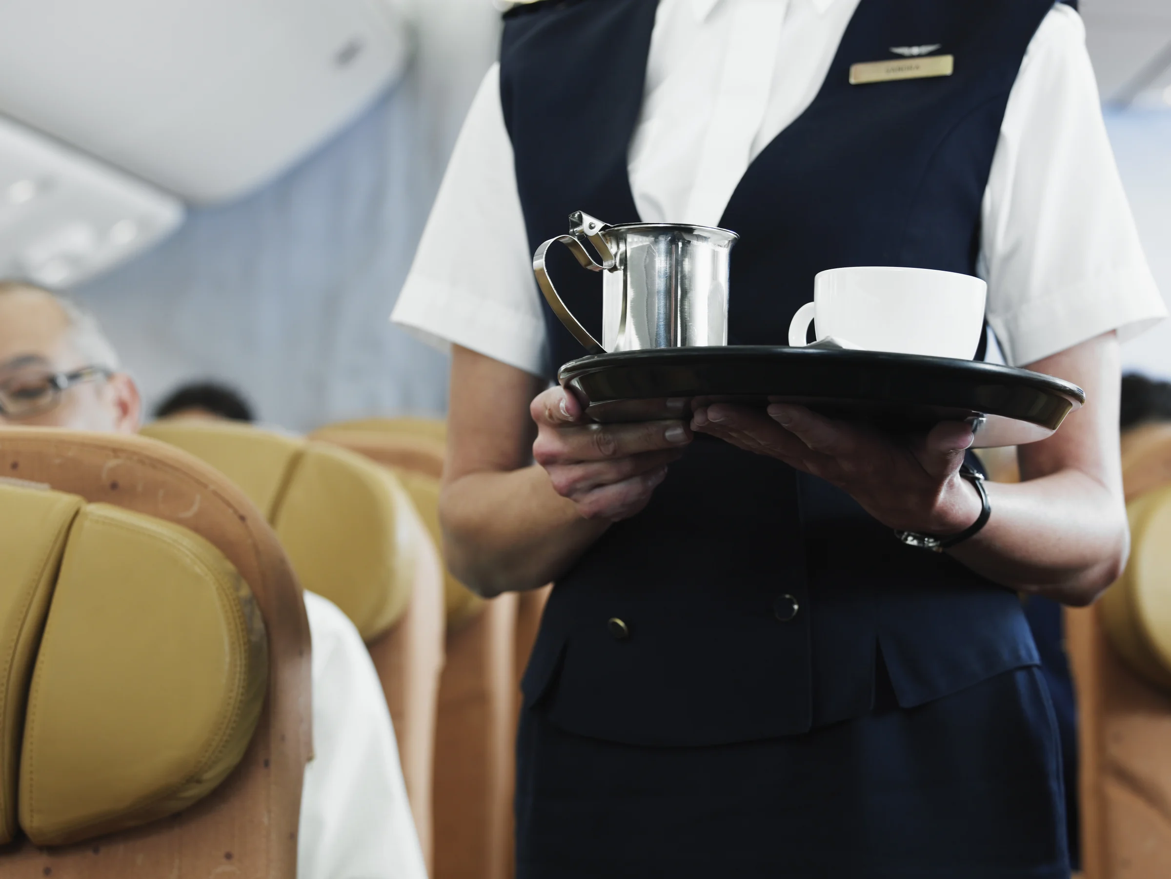 Attention, boire un café en avion serait dangereux!
