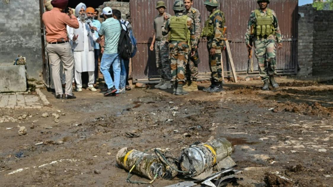 Inde-Pakistan : un cessez-le-feu immédiat est convenu mais il est déjà violé