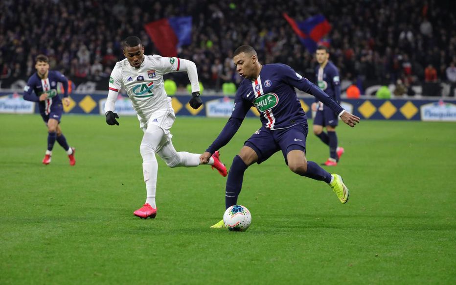 Le gouvernement Français met fin au championnat de Football