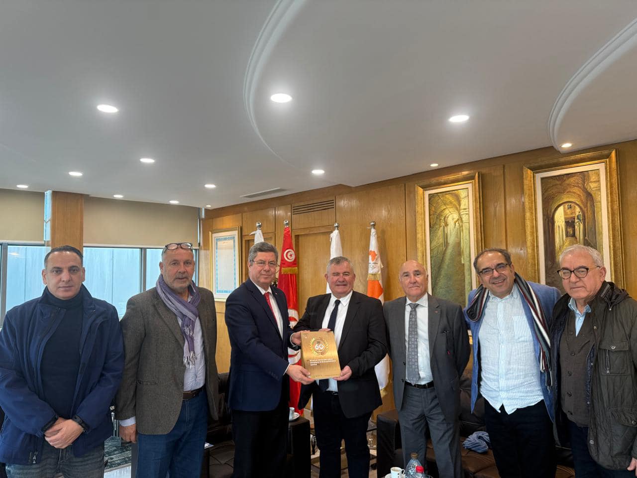 CNOT : Mehrez Boussayene reçoit les présidents des Fédérations Mondiale et Française du Sport d’entreprise