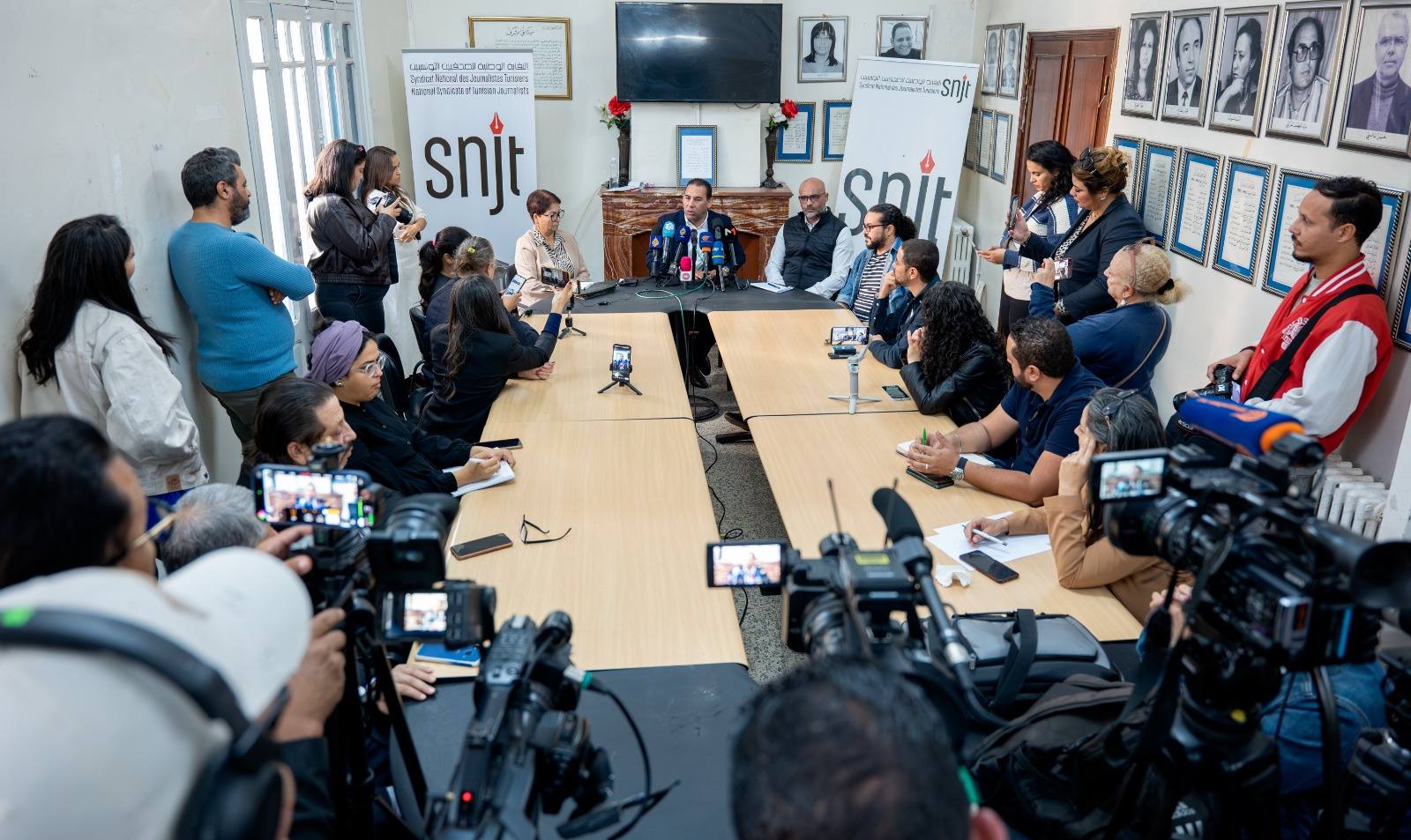 Conférence de presse :  Plus de 600 associations voient leur droit au travail menacé 