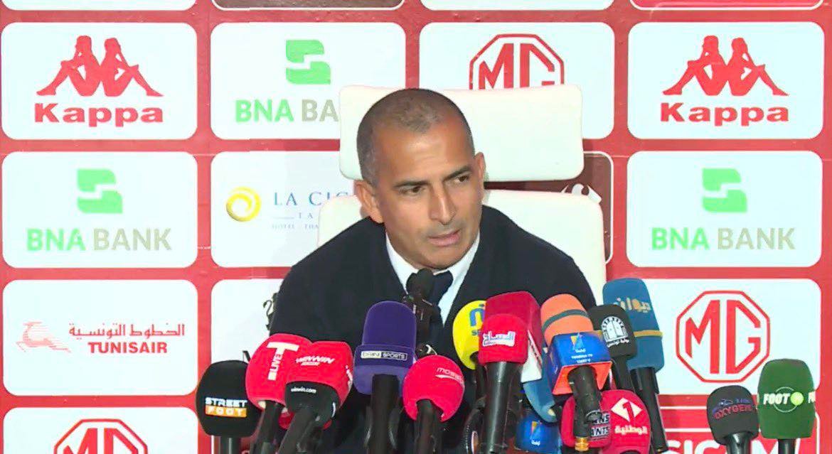 Première conférence de presse du sélectionneur national: Lamouchi entre "rêve" et réalisme…