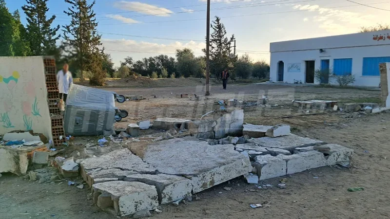 Kairouan: un camion endommage le mur de l’école primaire de Zaafrana sans faire de victimes