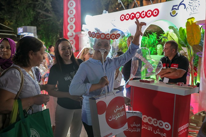 Ooredoo fait le bonheur des enfants de l’association « Arc en Ciel » au Festival de Carthage