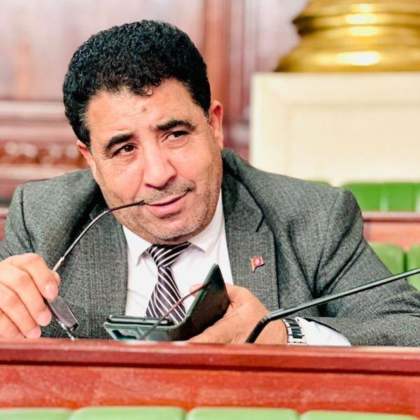 « Il n’a pas honte de le dire » : rétablir la polygamie… mais surtout pas pour lui