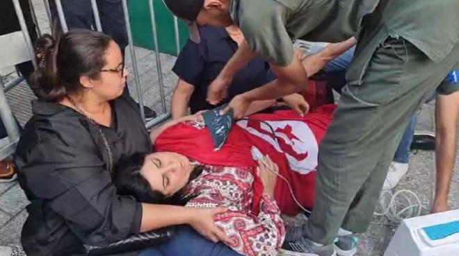 Victime de malaise, Abir Moussi transportée à une clinique de Tunis