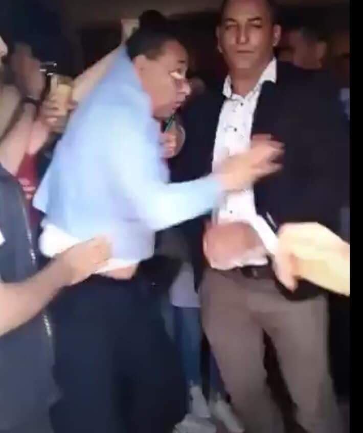 Manouba-Colloque : Protestations contre la présence de leaders d’Ennahdha