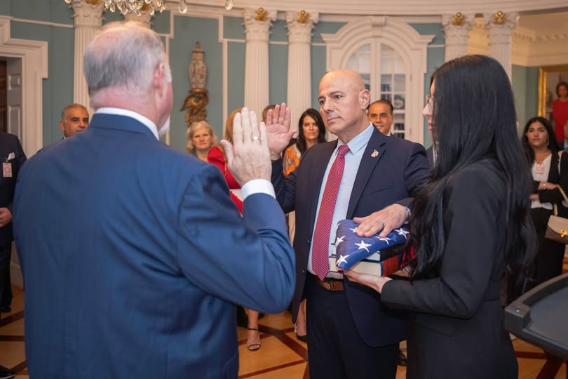 Le nouvel ambassadeur US Bill Bazzi prête serment et s’apprête à rejoindre son poste