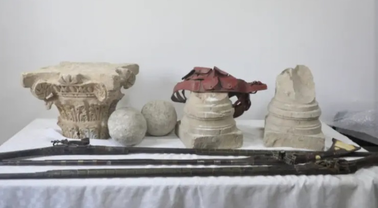 La France rend à la Tunisie une collection d'objets archéologiques