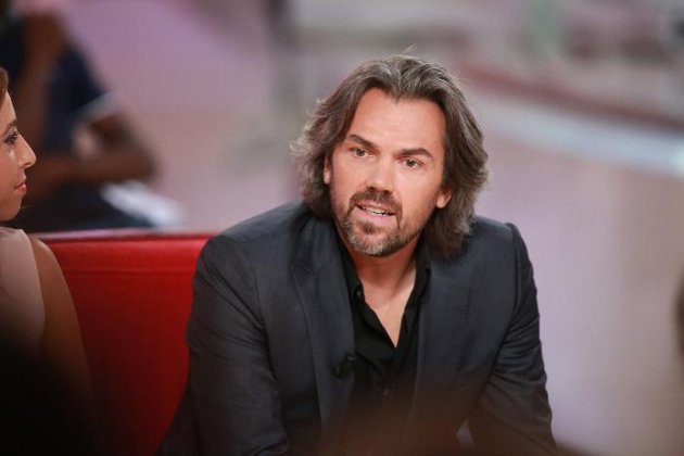 Après de vifs échanges avec BHL, le chroniqueur Aymeric Caron visé par des menaces