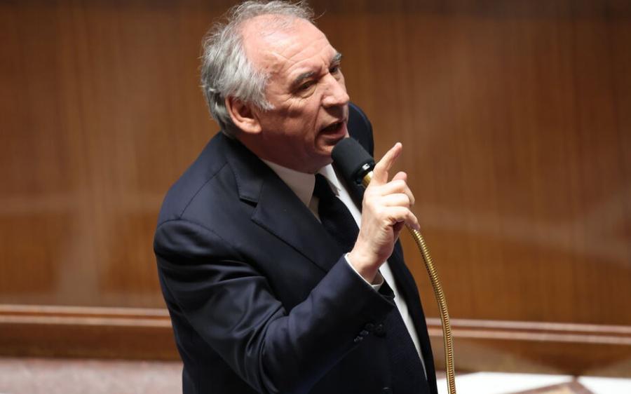 France : le Premier ministre François Bayrou échoue à obtenir la confiance du Parlement, Emmanuel Macron « prend acte »