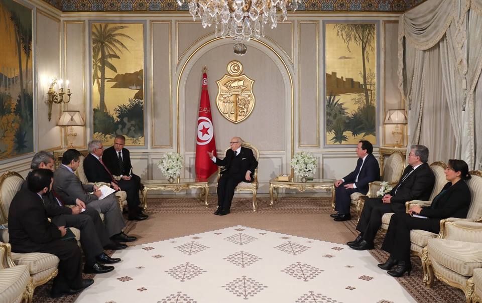 Le président Essebsi s’entretient avec le ministre pakistanais des affaires étrangères