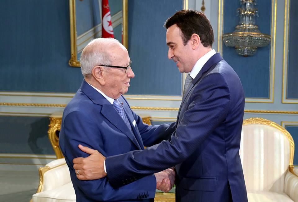 Béji Caïd Essebsi reçoit le chanteur Saber Rebaï