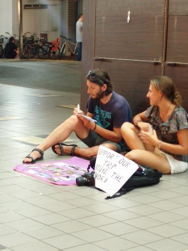 Ces touristes blancs qui font la mendicité en Asie du Sud-Est