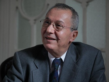 Ben Hassine: «Etre comparé à Hachmi Hamdi me dégoûte et m’oblige à vendre ma chaîne»