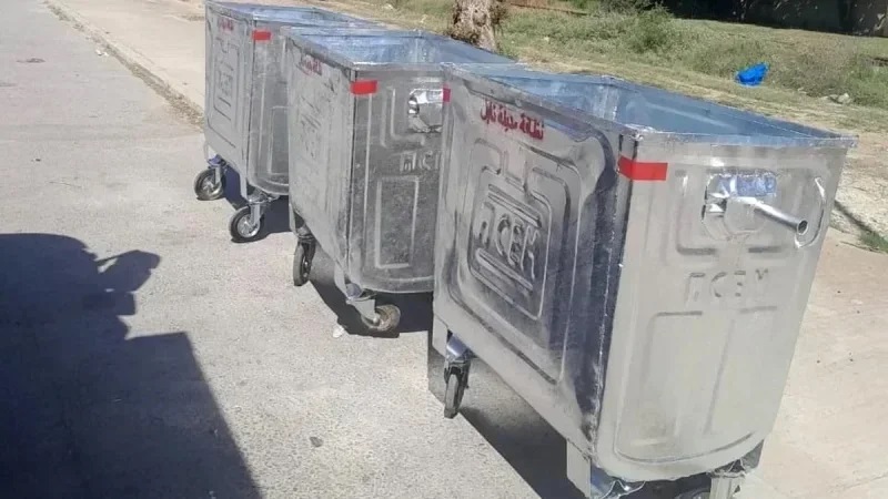 Tunisie: 460 tracteurs et 7300 bennes à ordures au profit de 200 municipalités