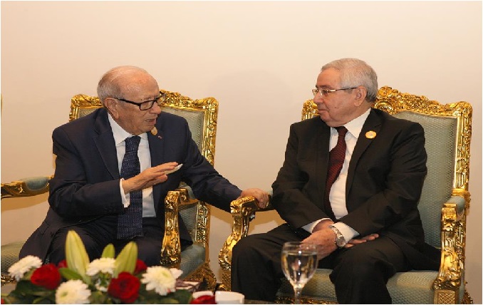 Essebsi s'entretient avec le président du conseil de la nation algérien
