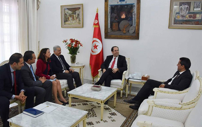 Chahed reçoit le vice-président de Microsoft pour le M.O. et l'Afrique