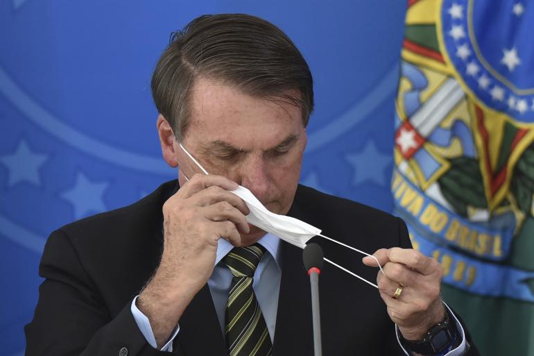 Le président brésilien Bolsonaro annonce avoir été testé positif au Covid-19