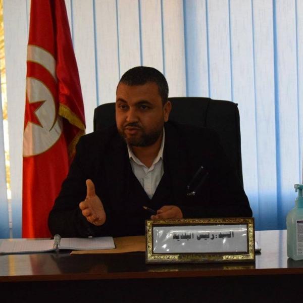 Coronavirus : Quand le maire de Tataouine renvoie le chef du gouvernement à ses chères études!