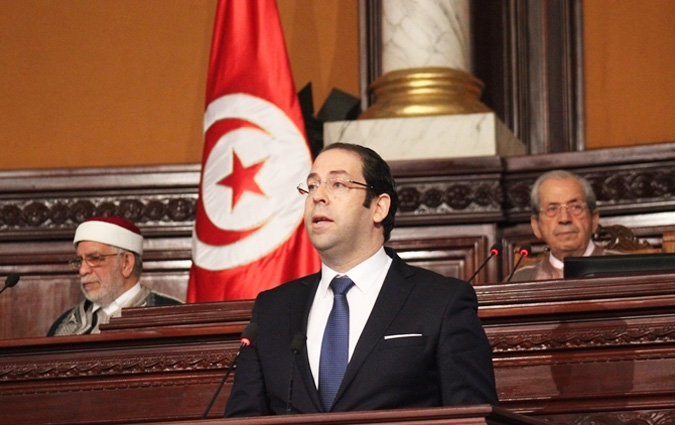 Chahed : "Il n’y aura pas de nouveaux recrutements dans la fonction publique en 2018"