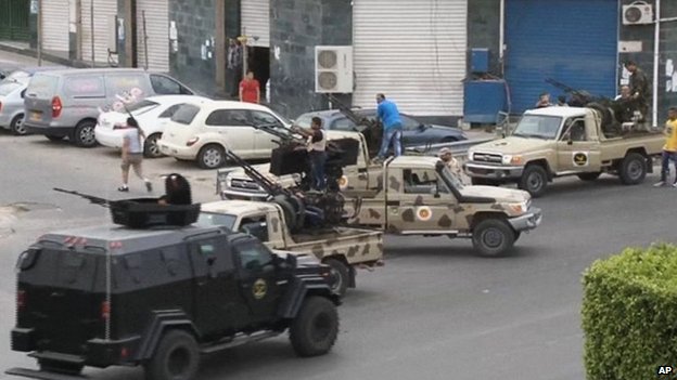 « En Libye, les armes se vendent dans les magasins de jouets », selon un témoin tunisien