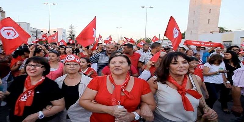 Tunisie : Les femmes manifestent contre les tentatives de « frérisation » de la société