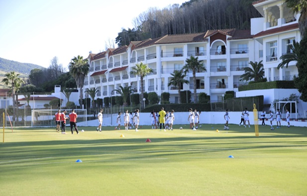 Les Complexes Sportifs El Mouradi : des destinations d’excellence pour la préparation des équipes