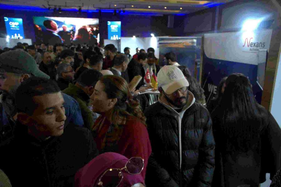 CORP Village 2026 : une affluence record de milliers de demandeurs d’emploi à Tunis