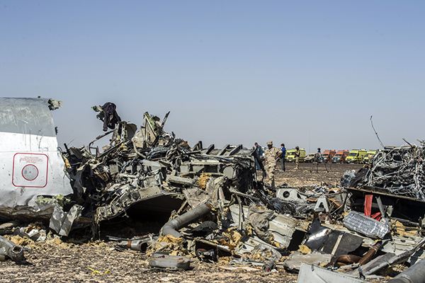 Crash en Egypte : l’avion russe s’est disloqué en plein vol