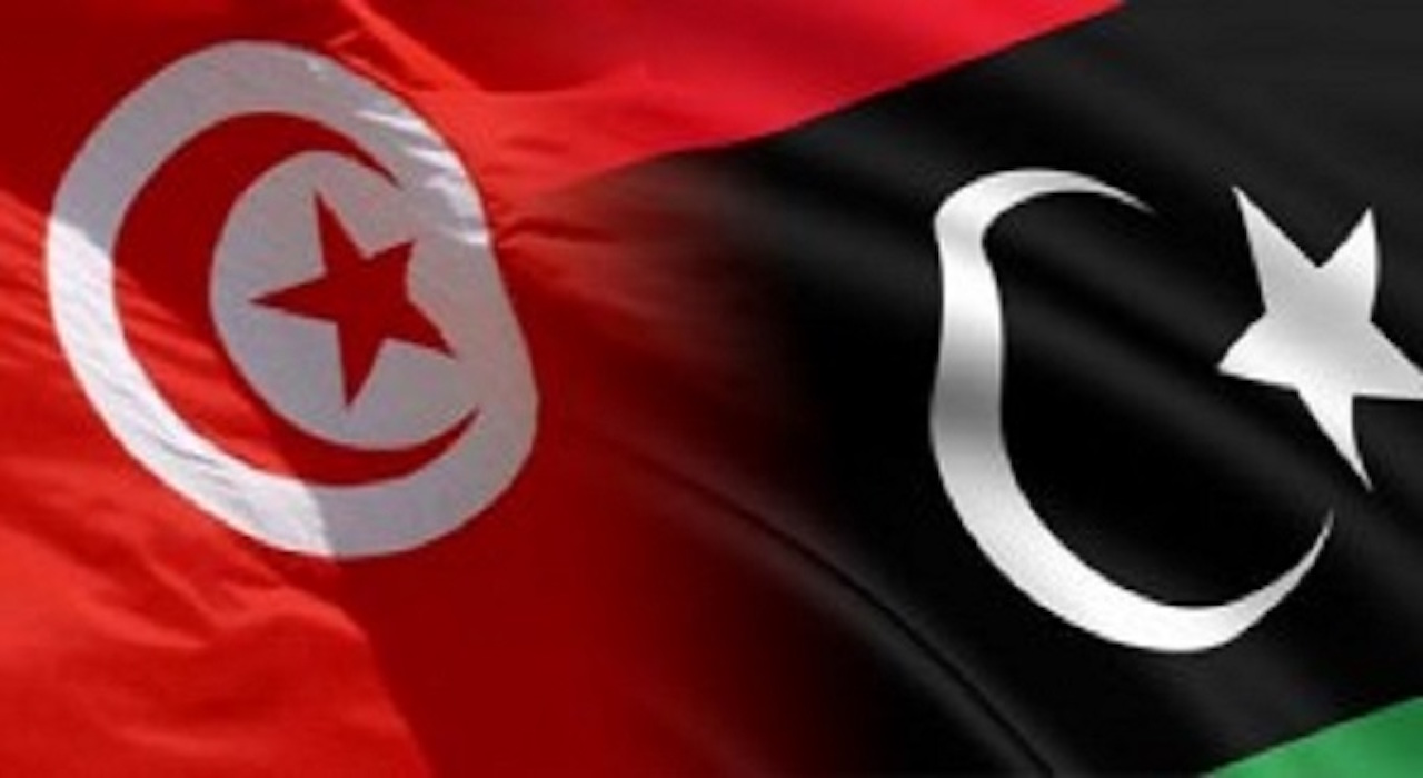 Trois Tunisiens seraient condamnés à mort en Libye