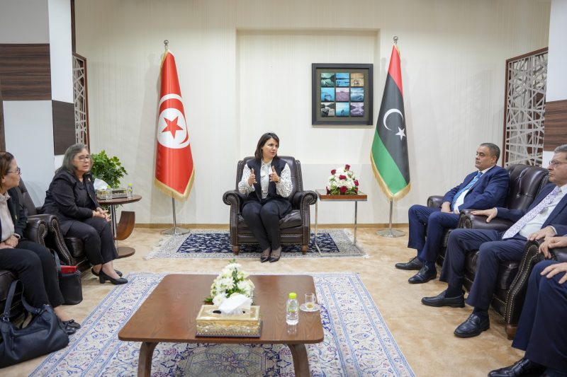Une délégation ministérielle tunisienne à Tripoli : Entretien avec la MAE libyenne
