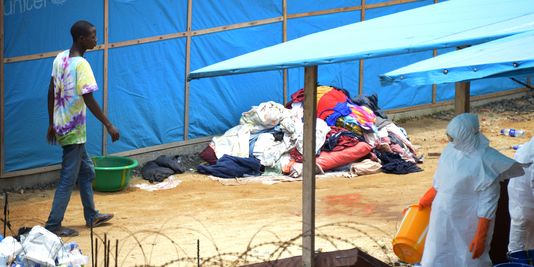 Ebola: Plus de 2000 victimes