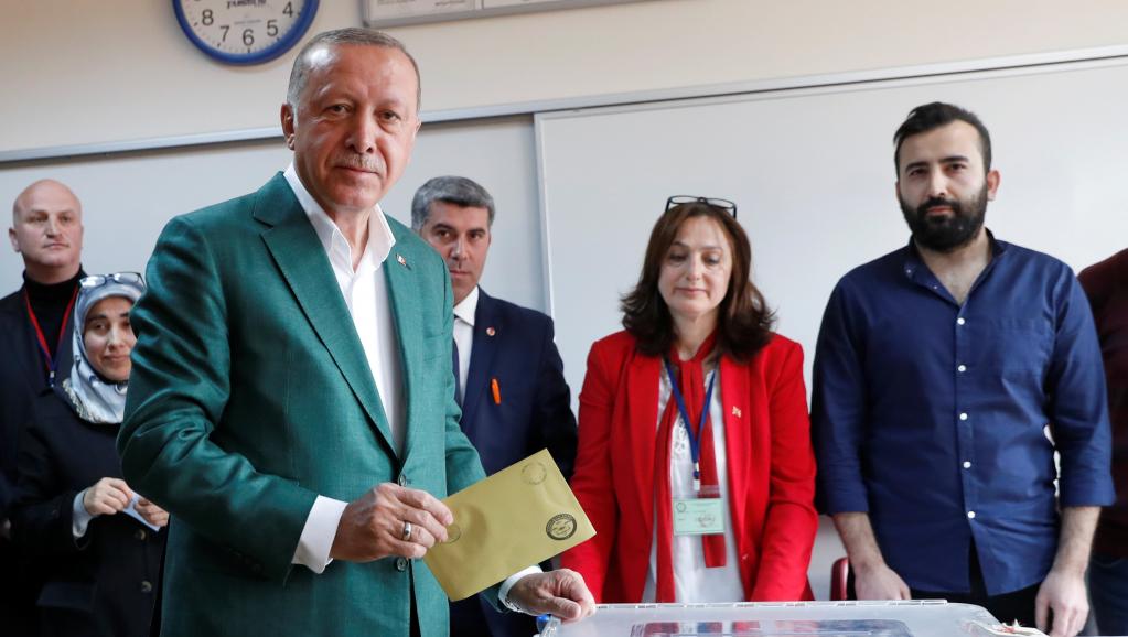 Municipales en Turquie : le parti d'Erdogan mené à Ankara (résultats partiels)