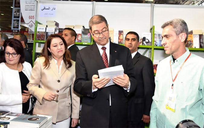 Habib Essid inaugure la 32ème session de la foire internationale du livre du Kram